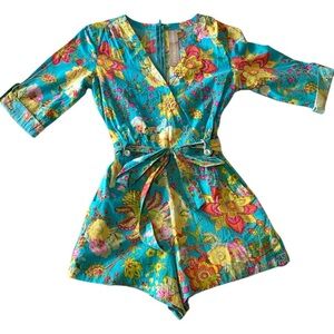 PLUM PRETTY SUGAR Floral V-Neck Romper